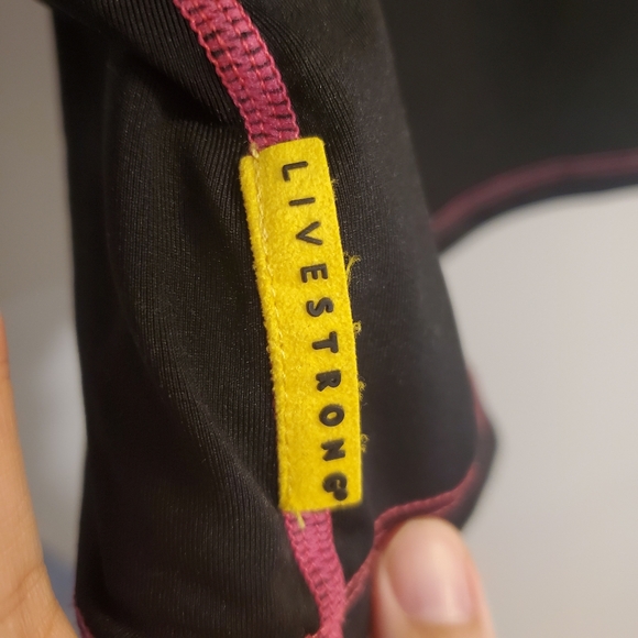 Nike Pro Livestrong DriFit Tee - Picture 5 of 5